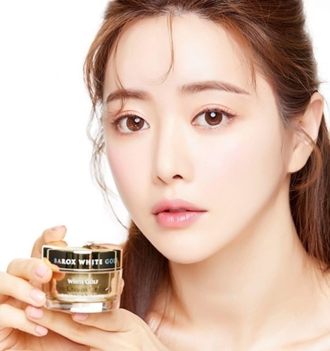 사진=홍수아 SNS