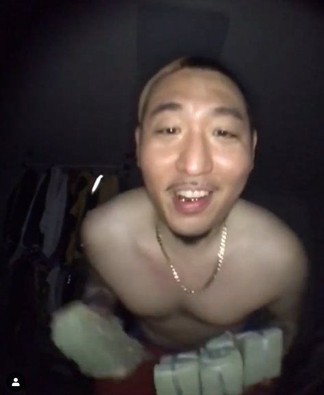 염따 티셔츠 (사진=염따 인스타그램)