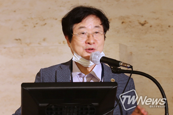 정동학 심미안의원 대표원장