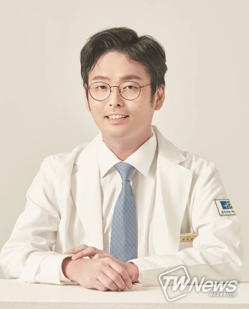 변형남 원장. (사진=휴한의원 제공)