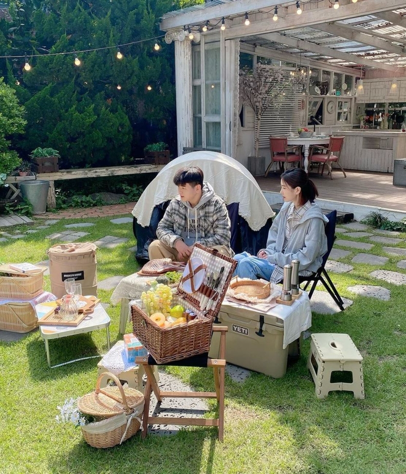 '윤민수 아들' 윤후, 엄마보다 큰 키에 여전한 귀여움. (사진=김민지 인스타그램) 
