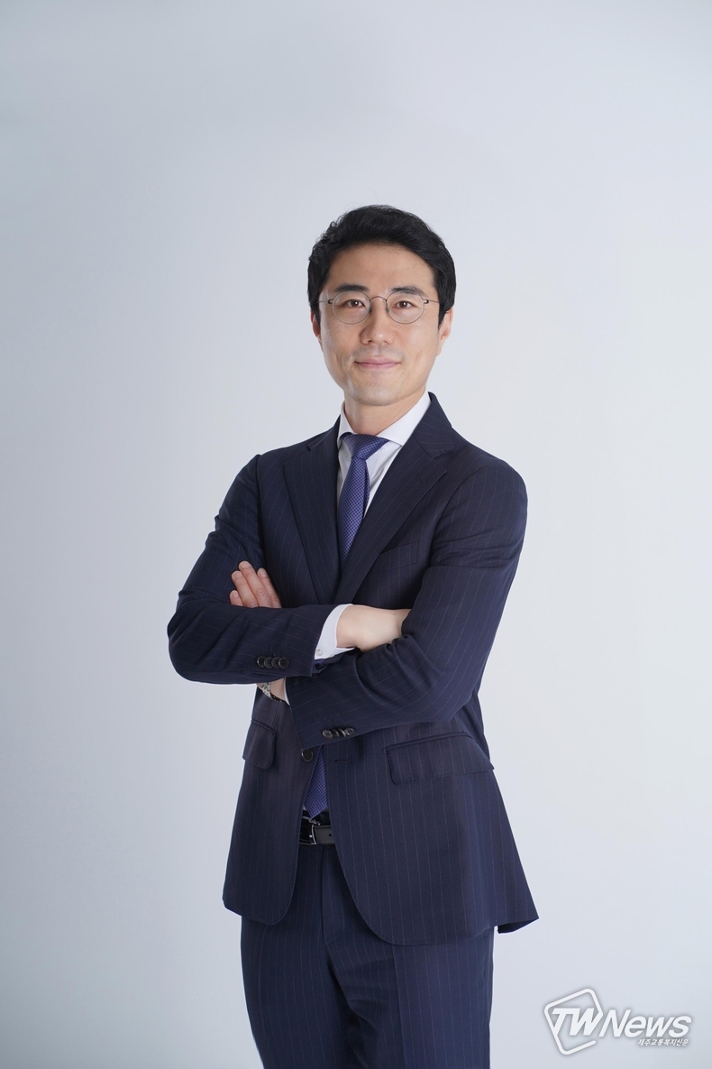 사진 : 법률사무소 안목 문윤식 변호사