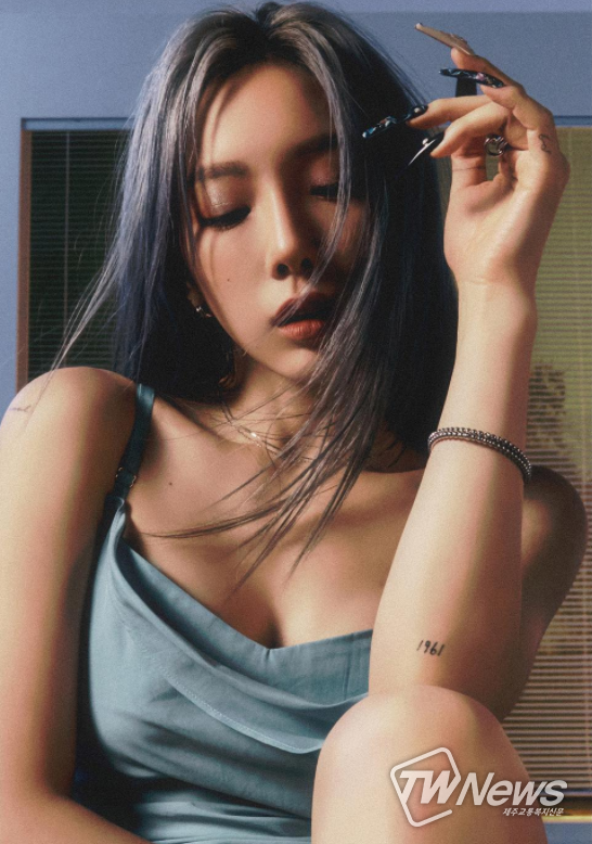 태연 2관왕, 가온차트 정상 차지 (사진출처=태연 인스타그램)