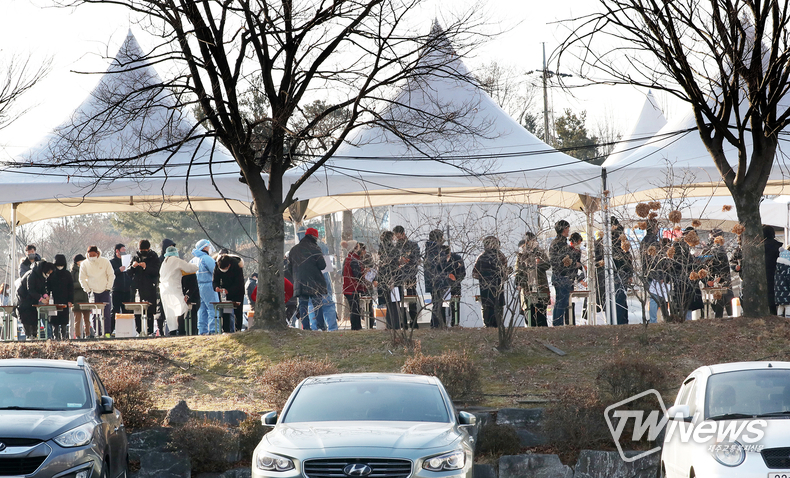 코로나검사 오미크론 확산세 (제주교통복지신문DB)