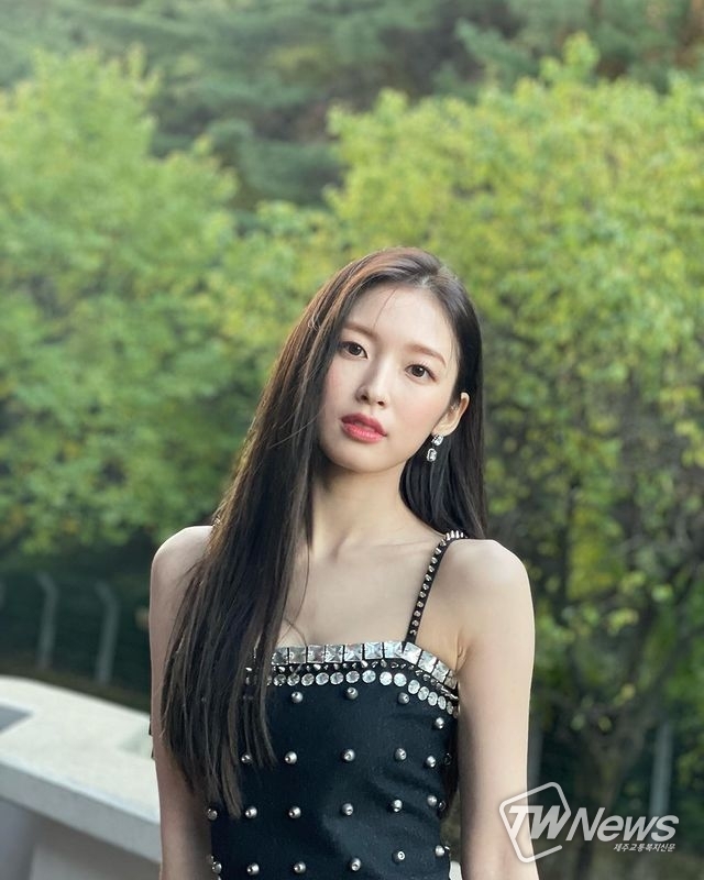 사진=오마이걸 아린 인스타그램