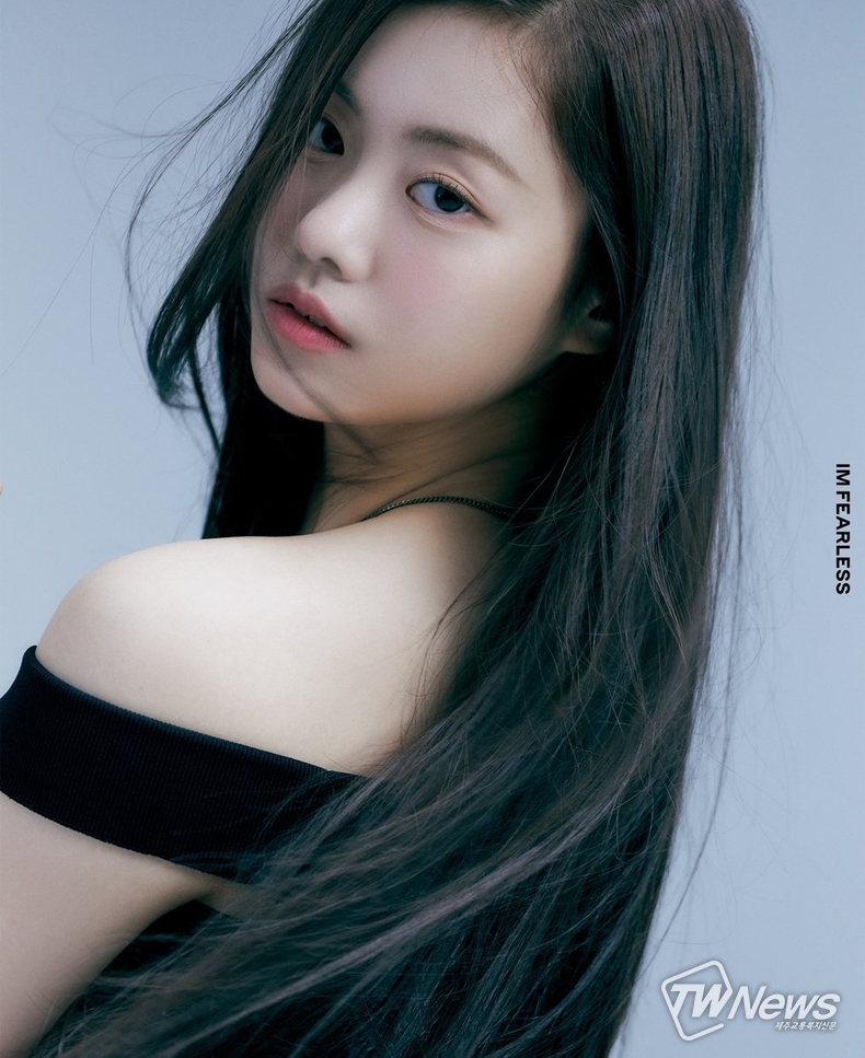 사진=르세라핌 SNS