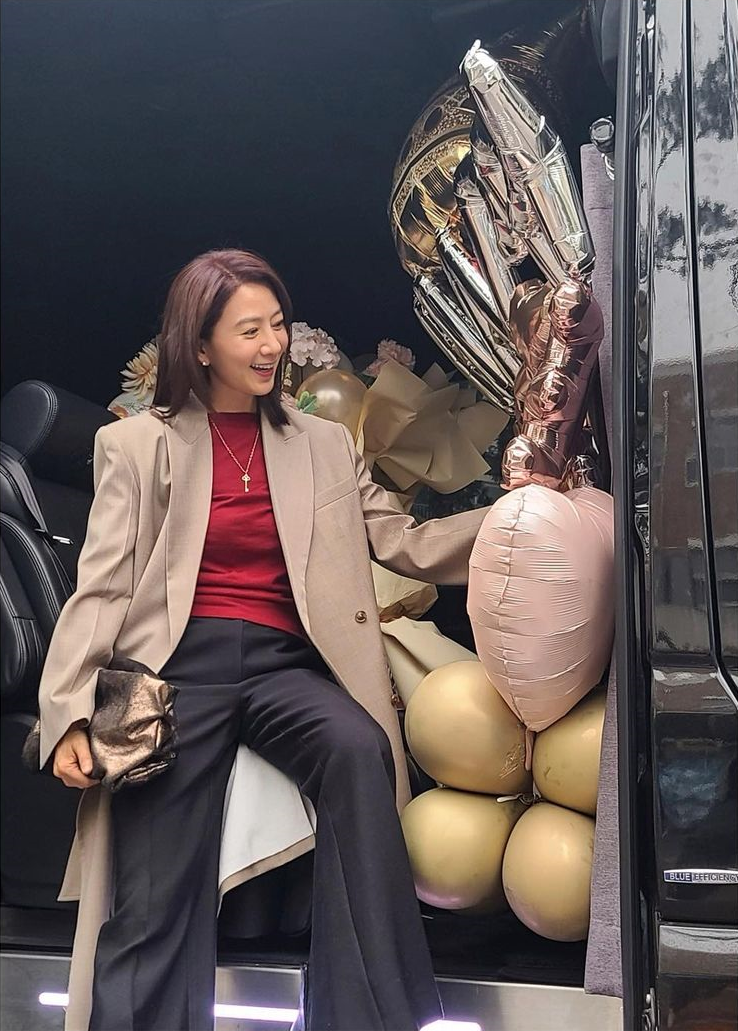 사진=김희애 인스타그램