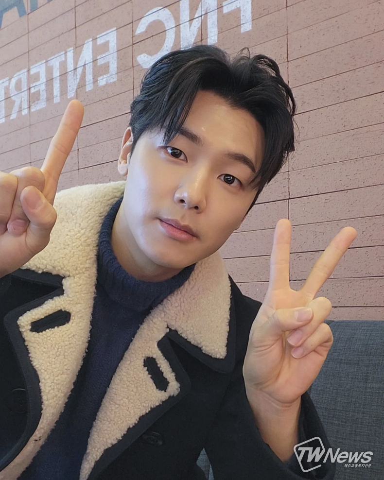 사진=강민혁 인스타그램