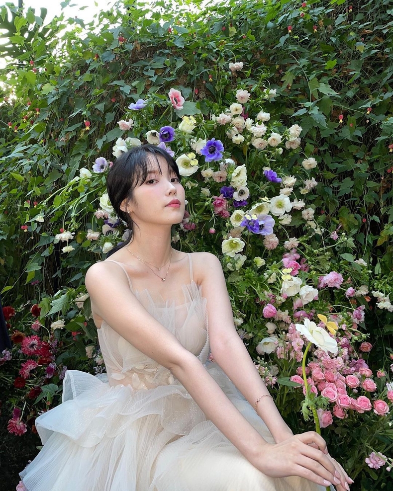 사진=아이유 인스타그램