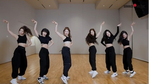 걸그룹 르세라핌 (사진=쏘스뮤직)