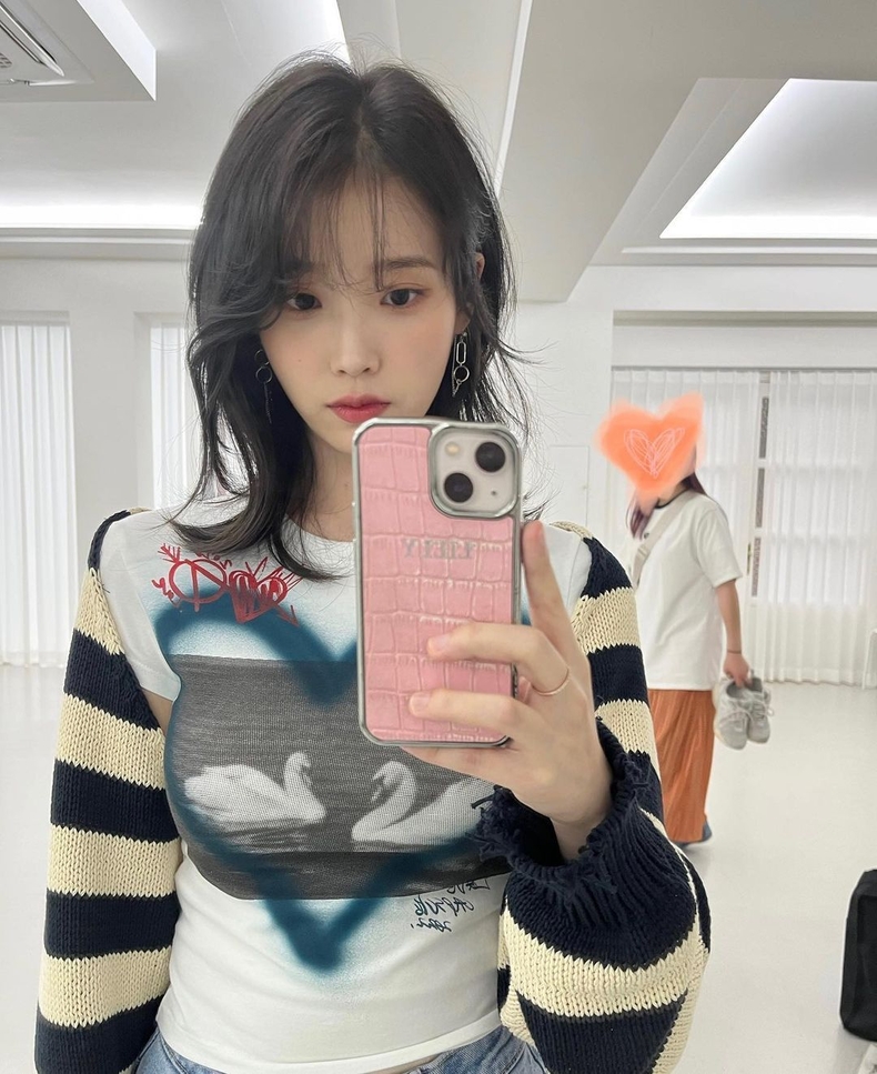 사진=아이유 인스타그램
