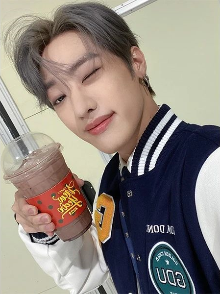 태그 (사진=골든차일드 인스타그램)
