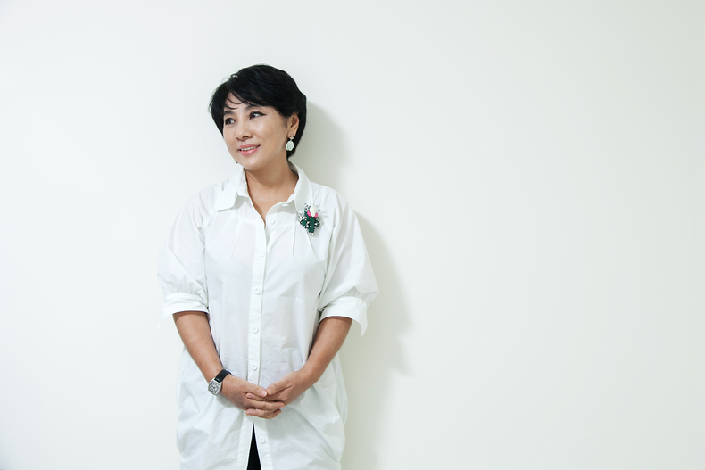 유인경 작가