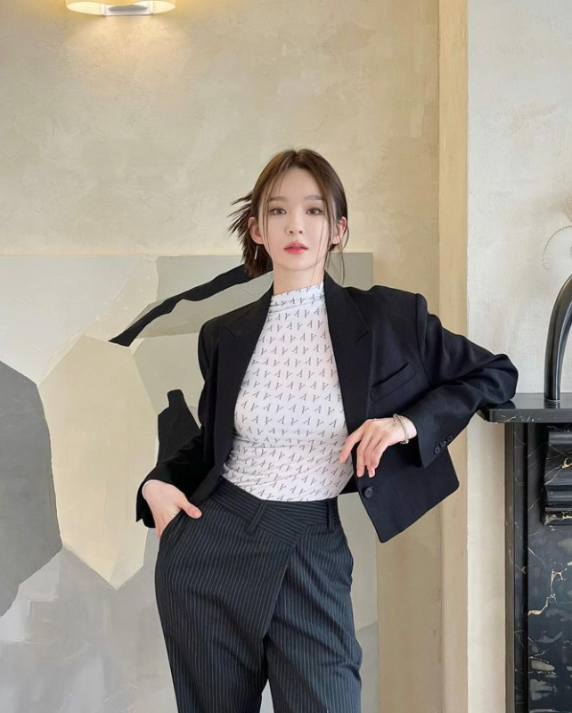 (사진=강민경 인스타그램)