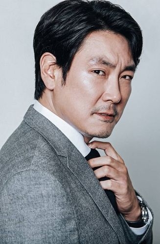 (사진=조진웅 나무위키 프로필)