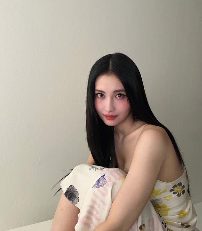 (사진=모모 인스타그램)