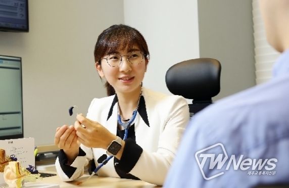 (사진=황혜경보청기 제공)