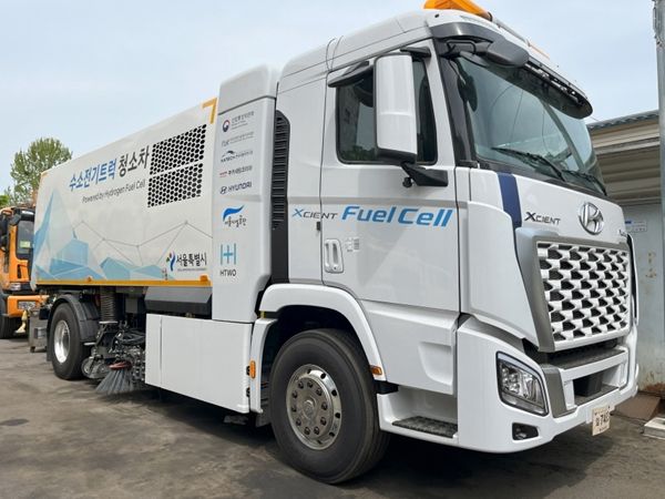 서울시설공단, 올림픽대로 등 자동차전용도로에 4일부터 수소 노면 청소차 운행