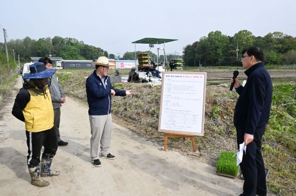 드문모 심기 시연회 참석한 강수현 시장