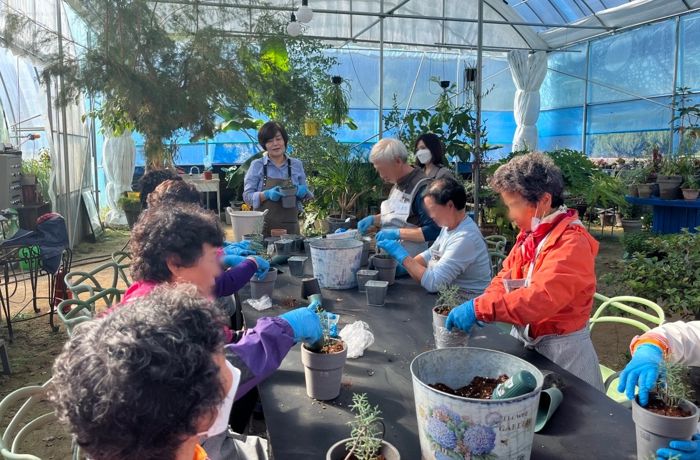 고창군, 치유농업으로 노인·장애인 등 심리적 안정 돕는다