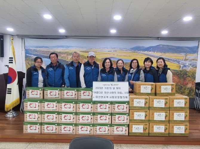 연천군 미산면 지역사회보장협의체, 가정의 달 맞이 삼계탕 및 과자세트 지원