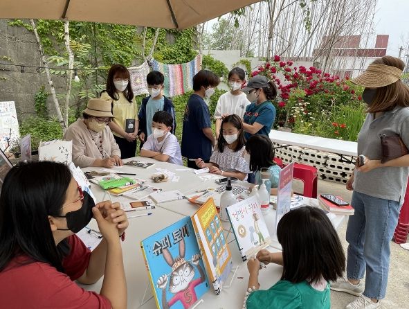 파주시 탄현도서관, 탄현 서서장터 운영…독서문화활동 가교역할