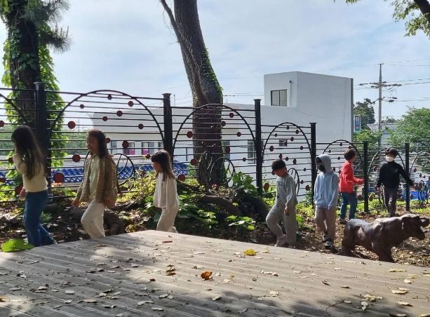 5월 학교 안 생태환경 걷기 활동