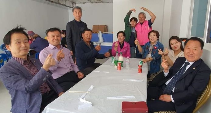 박세현 서둔동 상인회장, 어버이날 맞이하여 국수 나눔 행사 개최