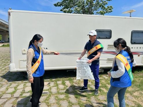 여주시 보건소, 여주지역자활센터와 남한강 줍깅 캠페인 실시