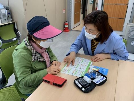 부산 중구, 방문건강관리사업 대상자 혈당측정 소모품 지원