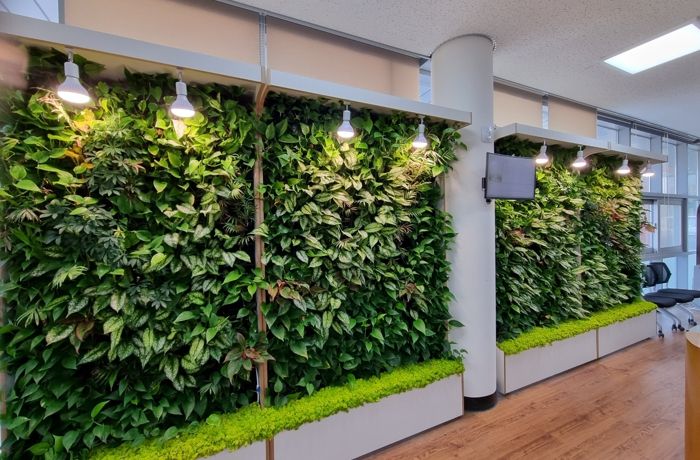 익산시, 초록빛 쉼터 스마트 가든 설치