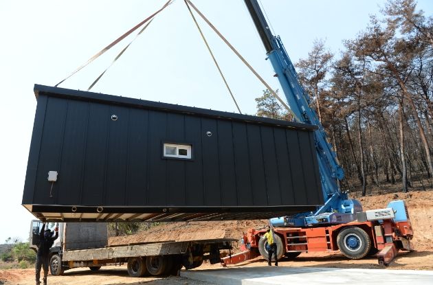 홍성군, 산불 이재민 위한 임시주거용 조립주택 설치 시작