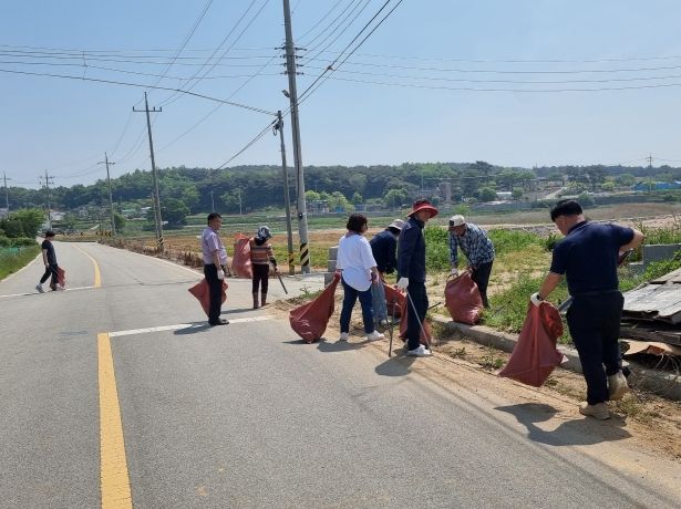 내 마을 내 손으로 깨끗하게, 궁리항 환경정화 실시!