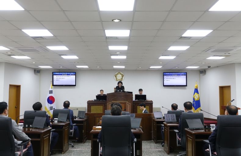 제290회 산청군의회 임시회 개회