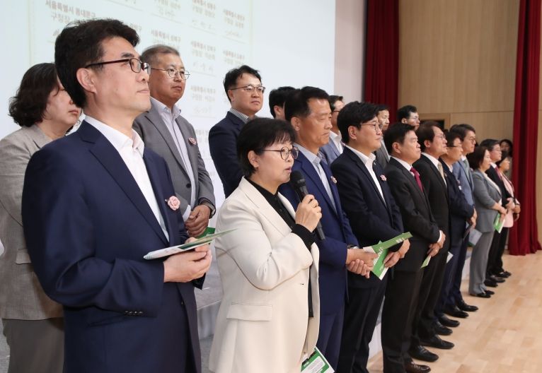 이순희 강북구청장이 ‘서울미래교육지구 공동협약식’에 참석해 참석소감을 밝히고 있다.