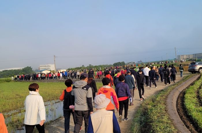 사천시, 2023 벌용동민 행복힐링걷기 성황리 마쳐