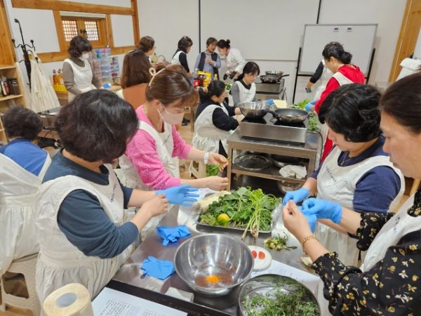 옥천전통문화체험관 ‘사찰음식 탐미 여행’ 인기 !