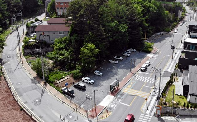 태백시 이원 예채 아파트 진입도로 주변 '공한지 이웃나눔 주차장 조성사업' 완료