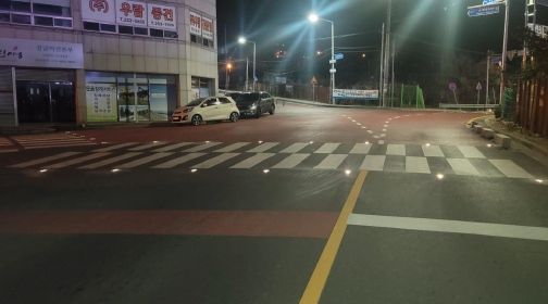 창원특례시, 횡단보도 밝혀주는 ‘안심등불’ 설치 사업 완료