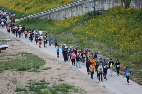 제16회 홍천강변 걷기축제 성료