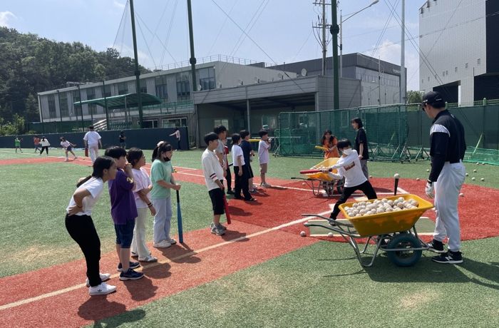 익산시·kt wiz, “야구 꿈나무 키워요!”