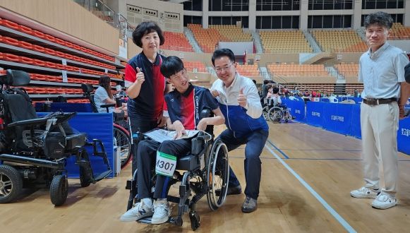 ‘2021년 도쿄 보치아 금매달 리스트김한수 선수와 어머니’