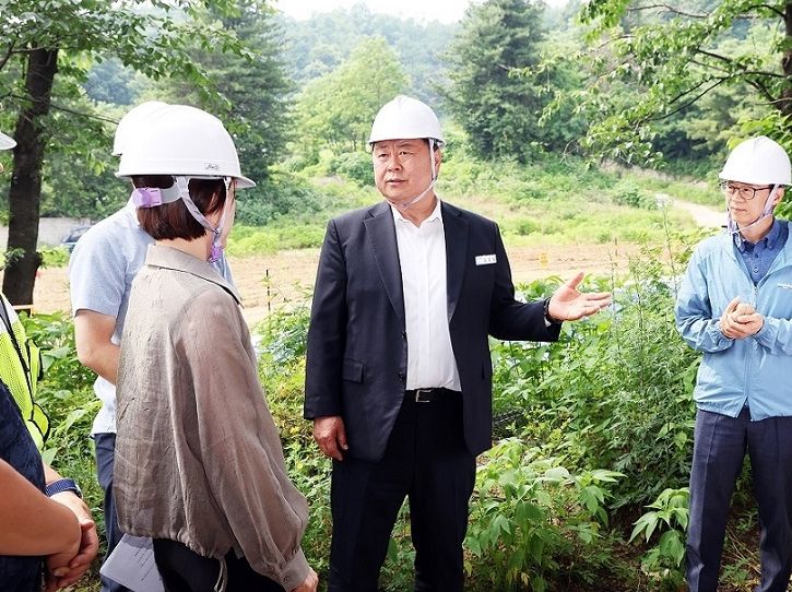 파주시장, 캠프하우즈 근린공원 조성공사 진행 상황 점검…주민 의견 경청