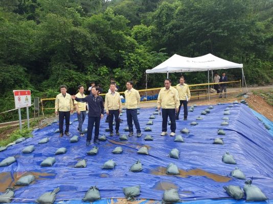 최만림 행정부지사, 경남 창녕 전평저수지 현장점검