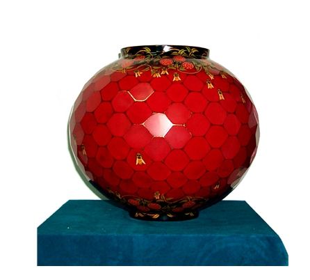 양유전 ‘건칠 칠화 석류벌무늬 항아리’(원주시역사박물관 소장품)