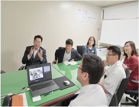 원강수 원주시장, 취임 1주년 맞아 향토기업 방문...애로사항 청취