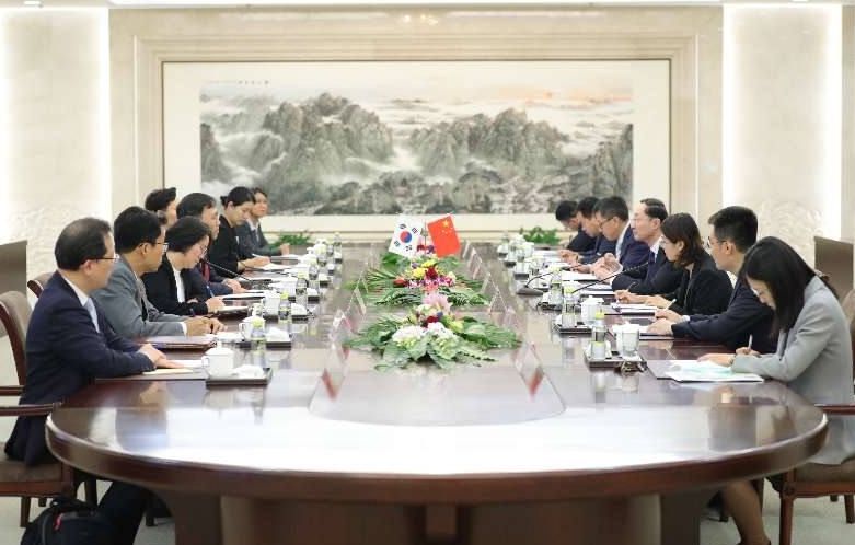 최영삼 차관보, 중국 외교부 쑨웨이둥 부부장 등 면담