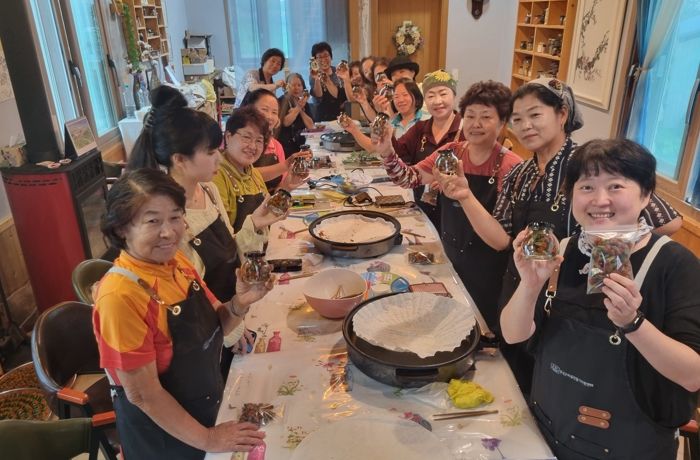 홍성군 마을만들기지원센터, 꽃차 소믈리에 자격증반 성황리 실시