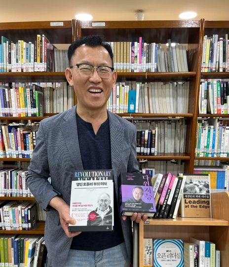 완주군, 도서관 책 기부로 실천한 강신교씨의 고향사랑