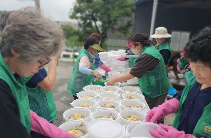홍성군 홍동면 새마을부녀회, 초복 맞이 이웃나눔
